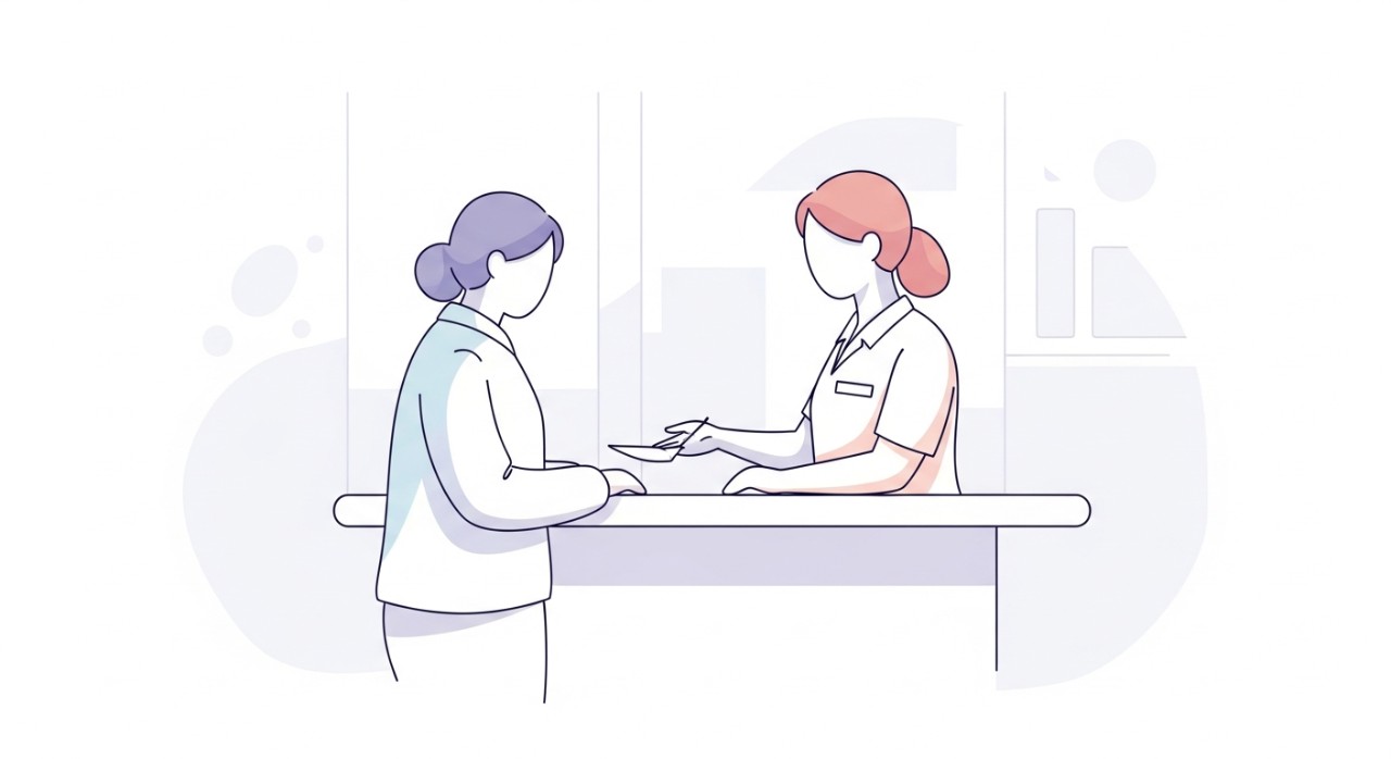 Masa Operasi Klinik Kesihatan Sekinchan Terkini 2026 1 Seorang pesakit sedang berinteraksi dengan kakitangan di kaunter pendaftaran Klinik Kesihatan.