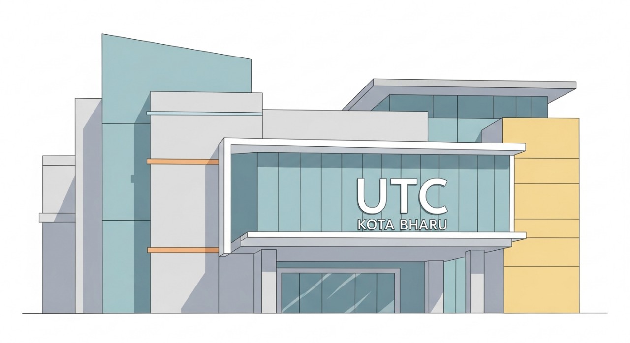 Pandangan hadapan bangunan Pusat Transformasi Bandar (UTC) Kota Bharu yang moden dan jelas.